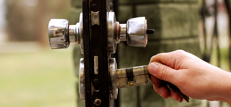 front door latch repair Norwalk